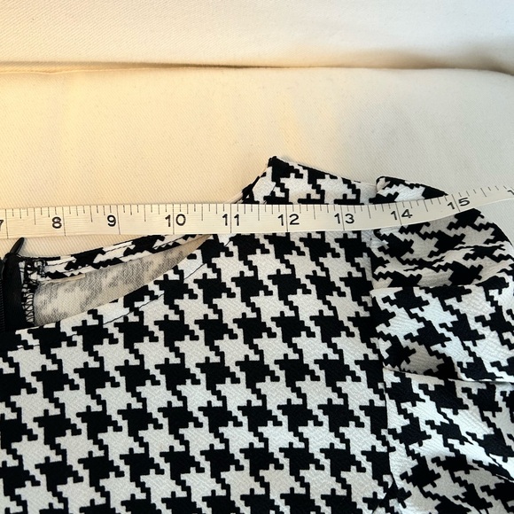 Bodycon houndstooth dress - Picture 13 of 16